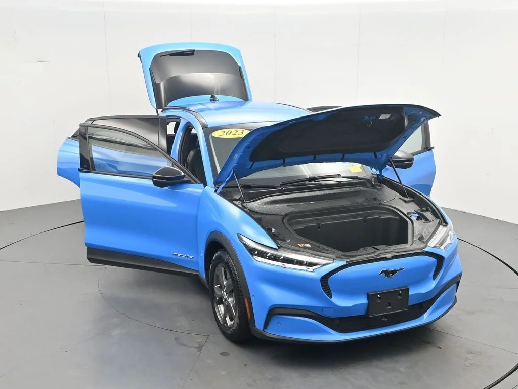 Used 2023 Grabber Blue Ford Select image 39