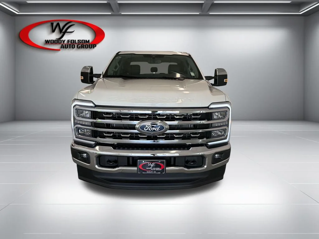 New 2027 White Ford Lariat image 2