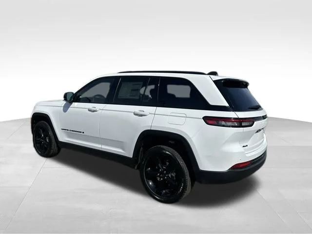 2025 Jeep Grand Cherokee Altitude - Photo 6