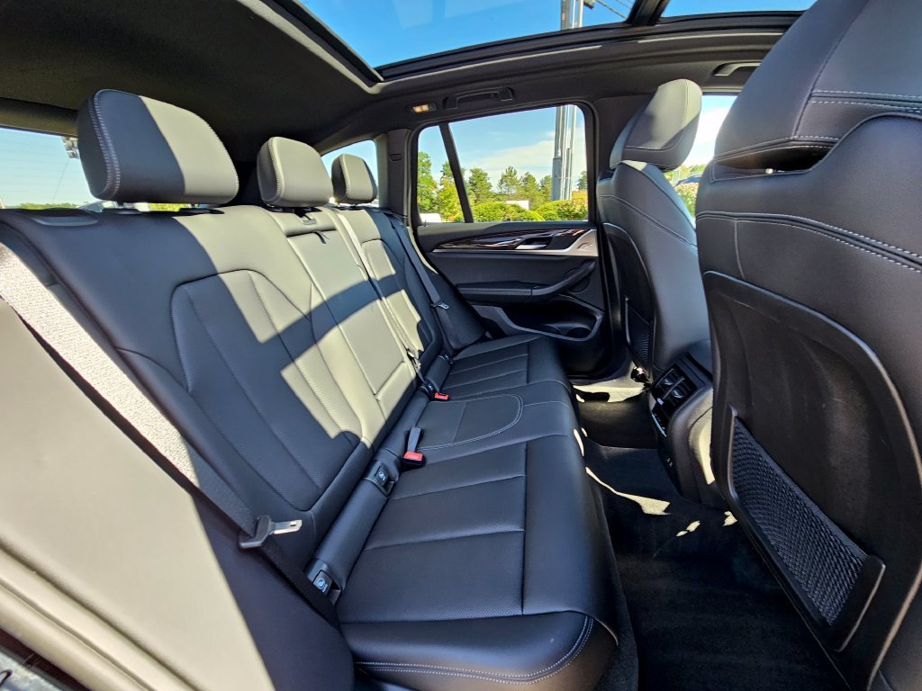 Used 2023 Jet Black BMW xDrive30i image 21