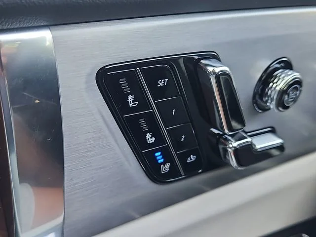 2026 Cadillac VISTIQ Sport - Photo 13
