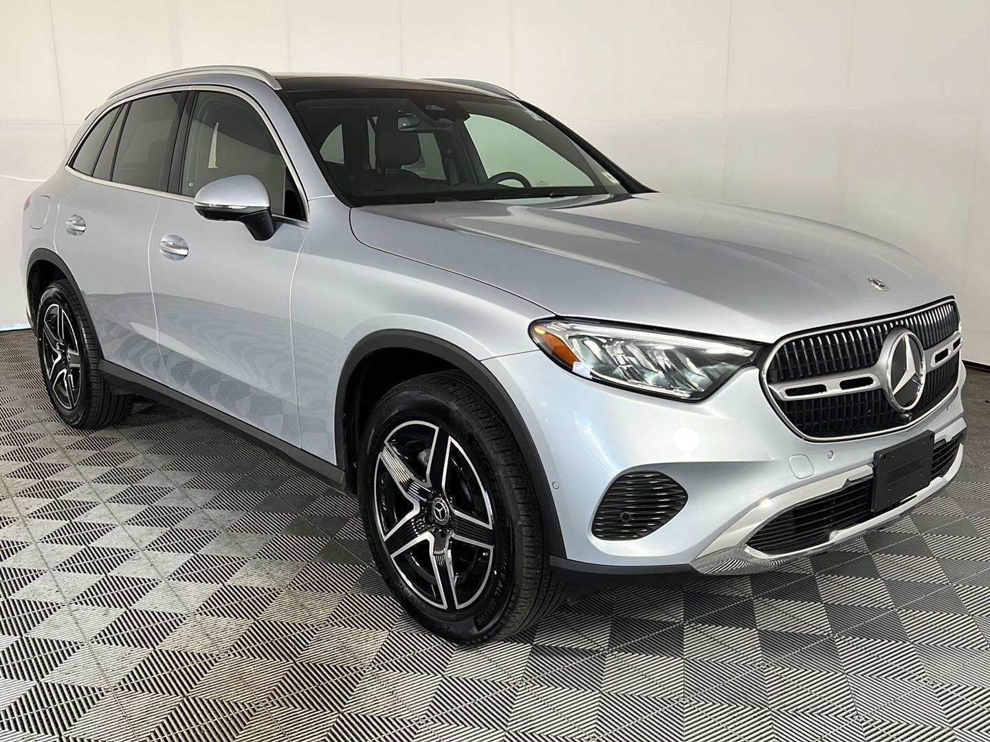 Certified Used 2026 Cirrus Silver Metallic Mercedes-Benz GLC 300 image 5