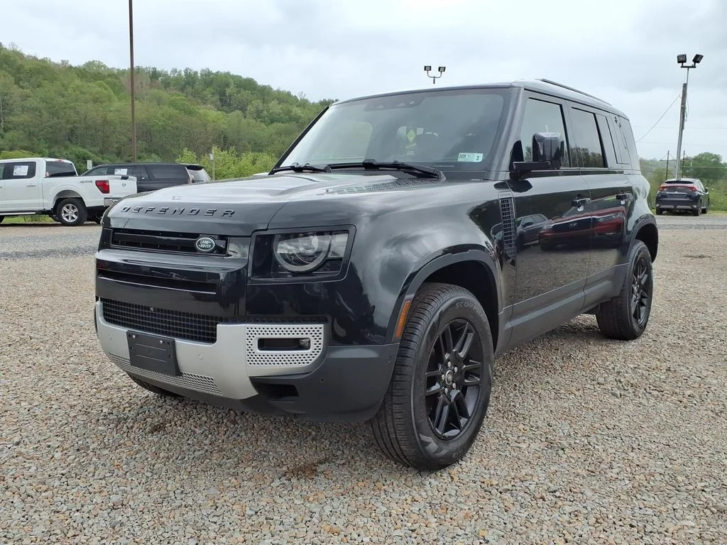 Used 2025  Land Rover S image 3