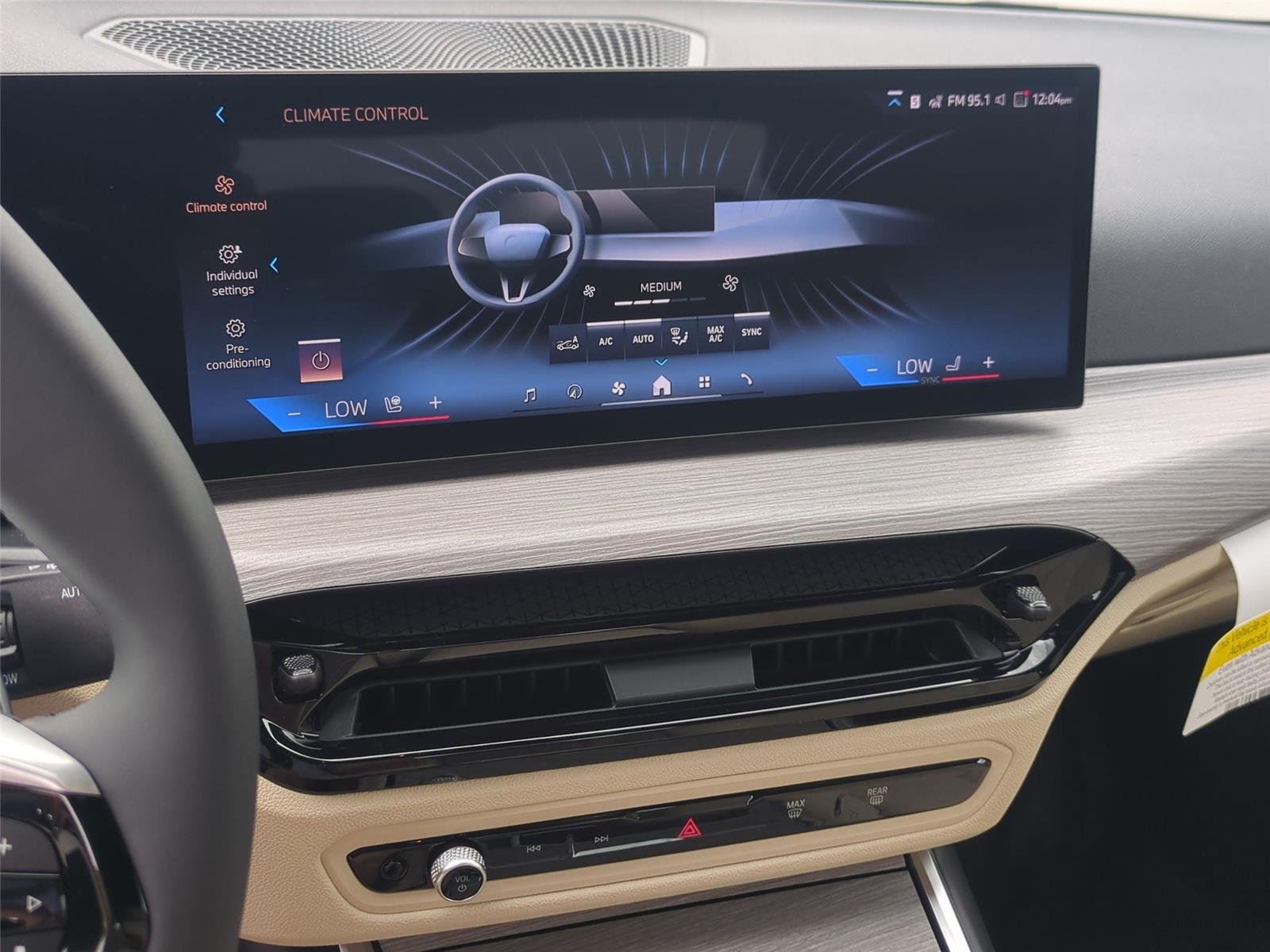 New 2026 Mineral White Metallic BMW 330i xDrive image 24