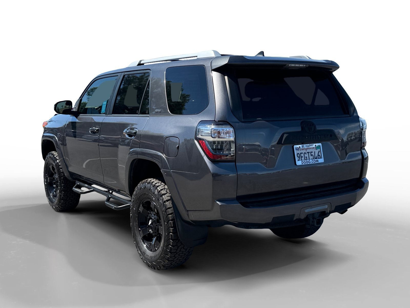 Used 2018 Magnetic Gray Metallic Toyota SR5 image 3