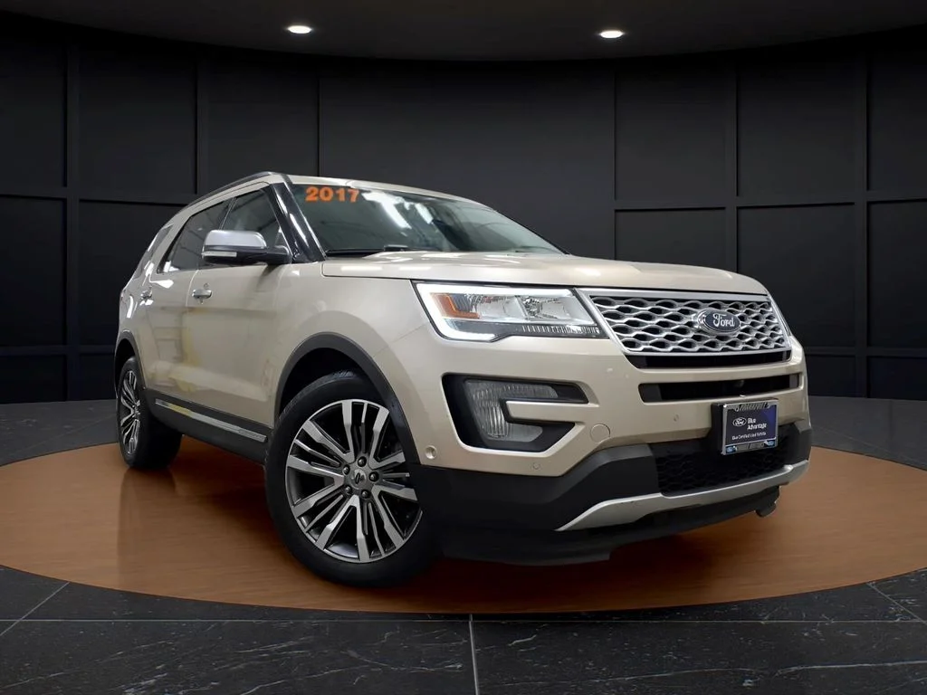 2017 Ford Explorer Platinum 4WD's photo