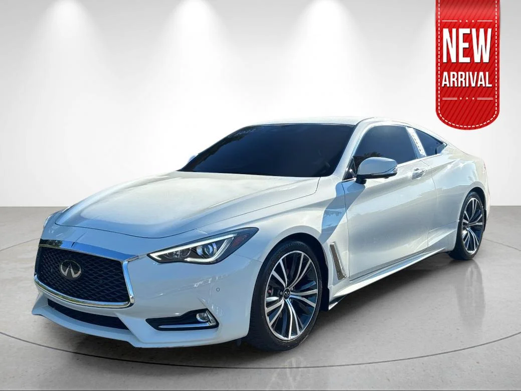 2022 INFINITI Q60 Coupe LUXE