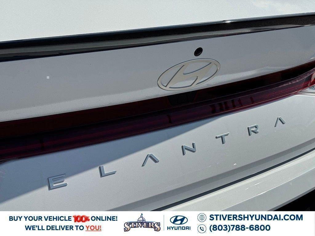 New 2026 White Hyundai SEL Sport image 15