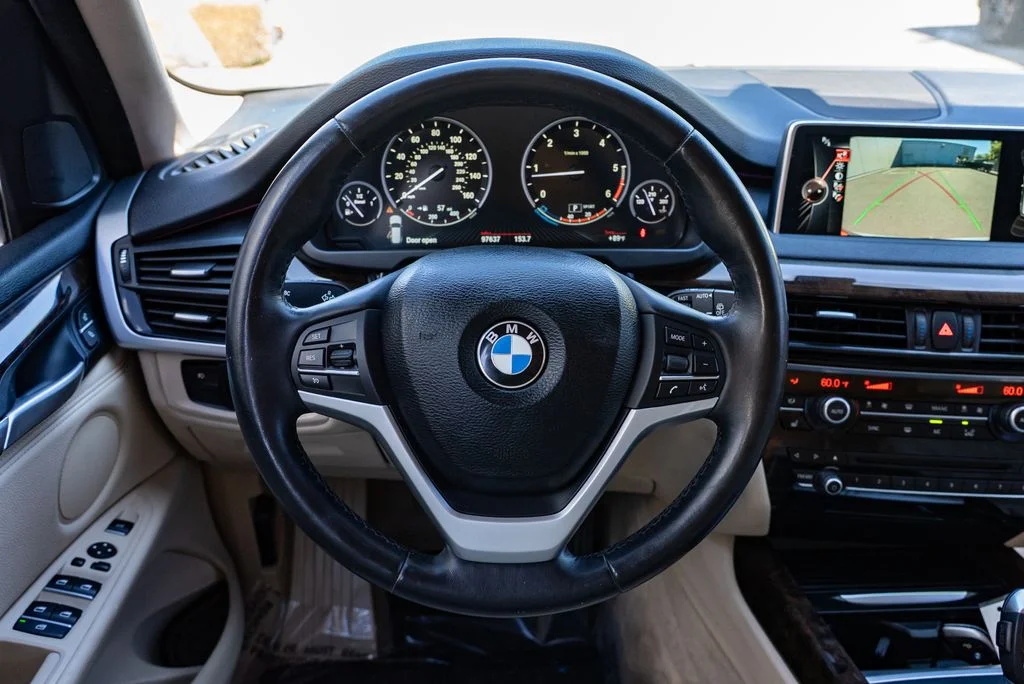 Used 2015 Gray BMW xDrive35d image 13