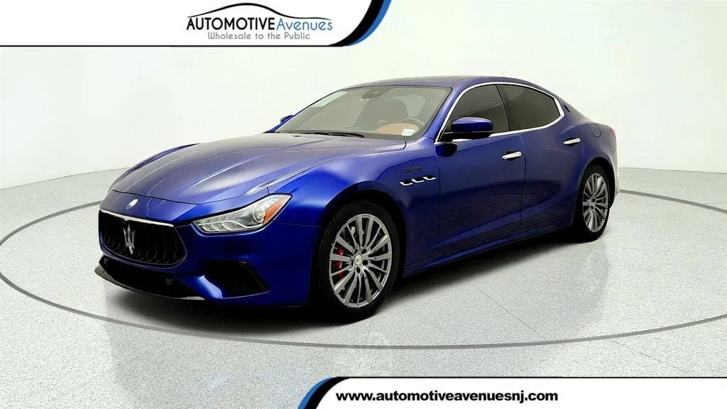 2022 Maserati Ghibli Modena Q4's photo