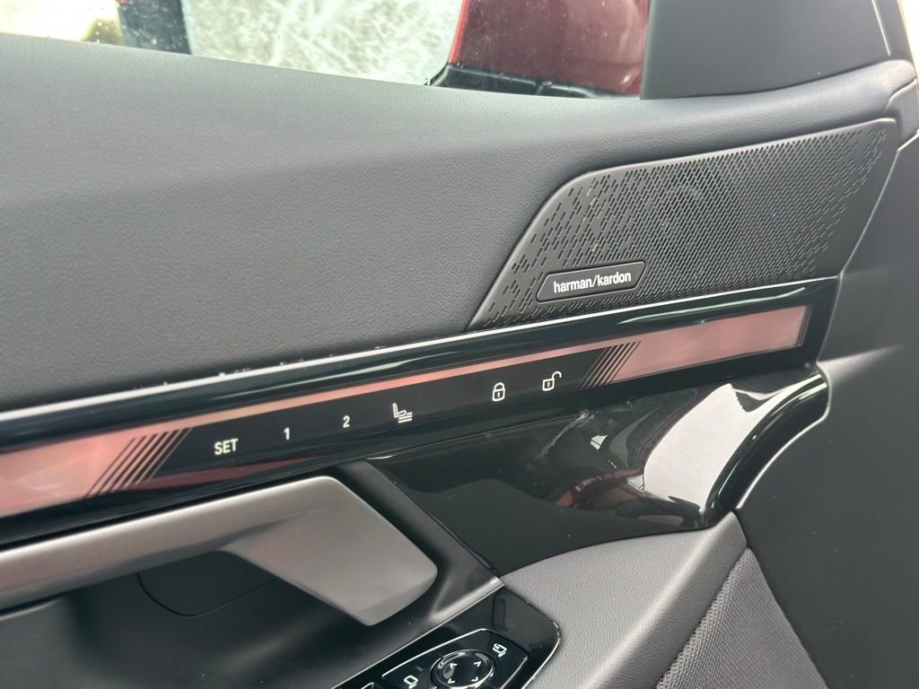 New 2026 Vegas Red Metallic BMW 530i xDrive image 19