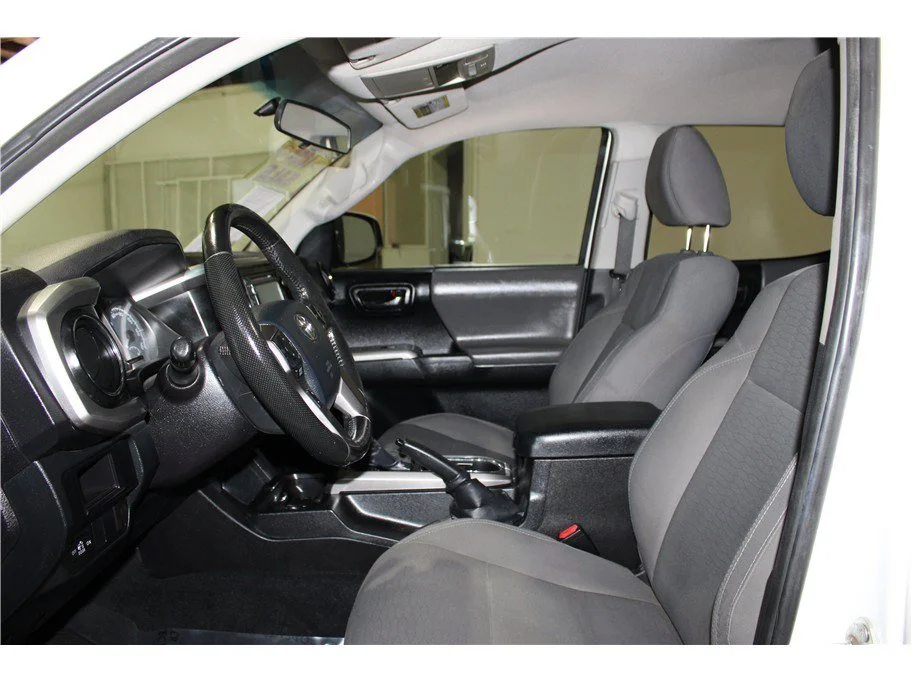 Used 2016 White Toyota SR5 Pickup 4D 5 ft image 10