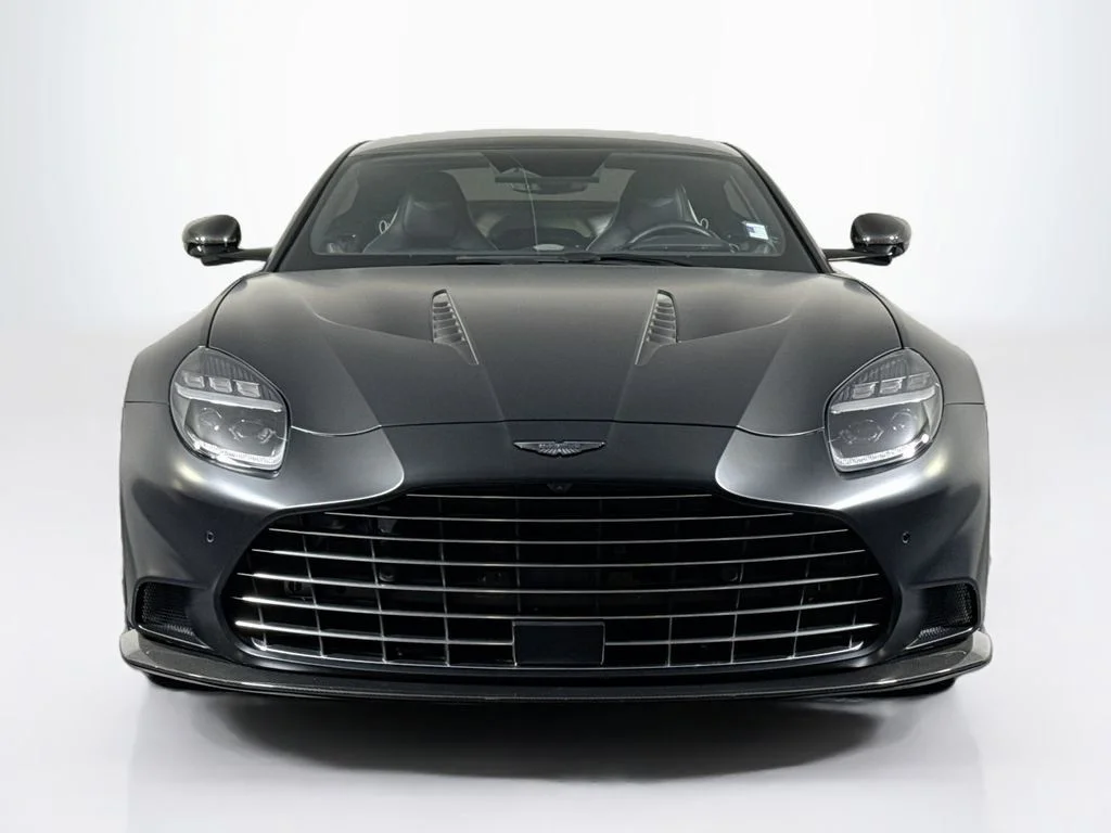Used 2025 Oberon Black Aston Martin V12 image 8
