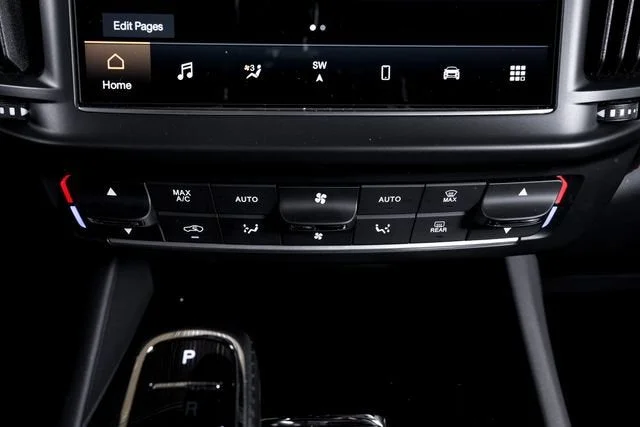 Used 2024 White Maserati GT image 43