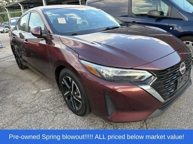 Used 2025 Red Nissan SV image 10