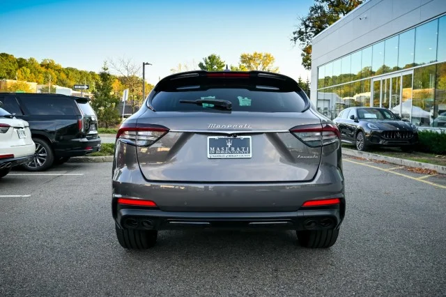 Used 2022 GRAY Maserati Modena image 8