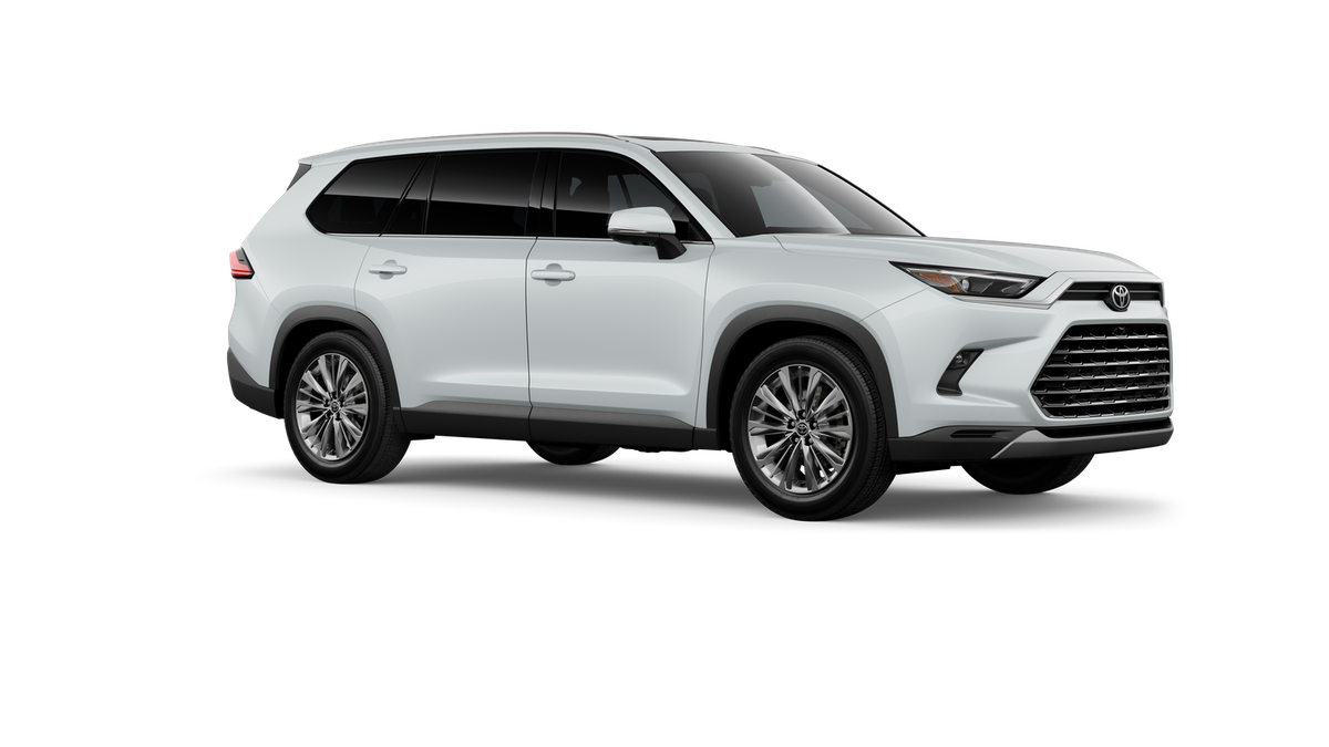 New 2026 Wind Chill Pearl Toyota Platinum image 14