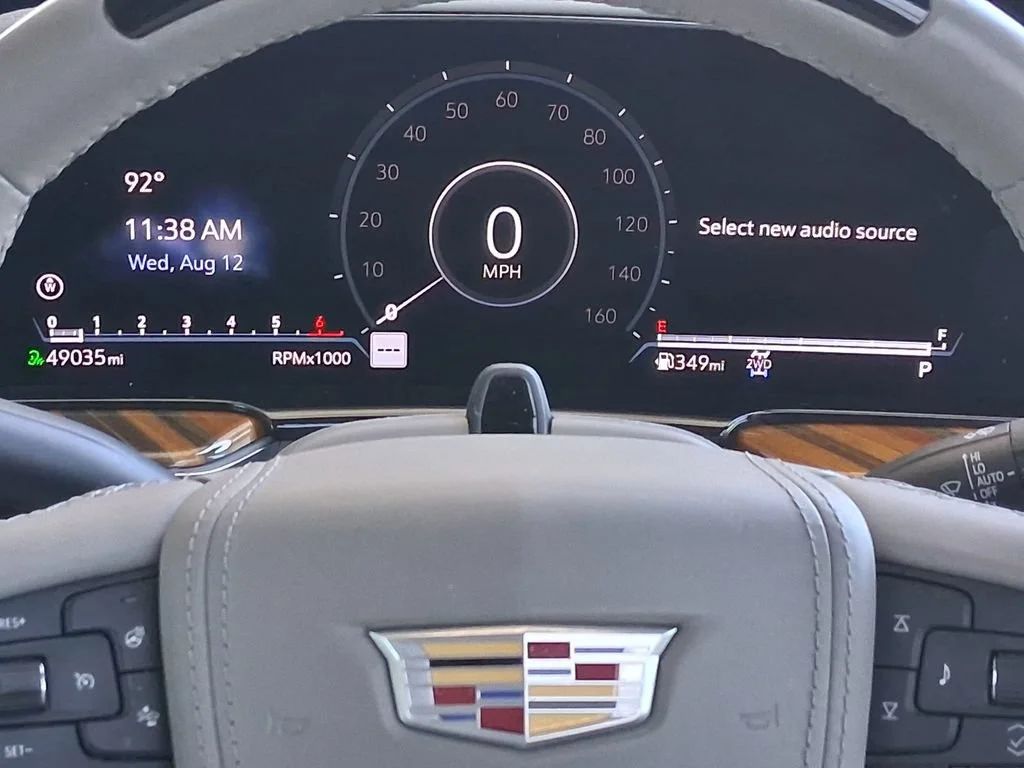 Used 2024 Crystal White Tricoat Cadillac Premium Luxury Platinum image 14