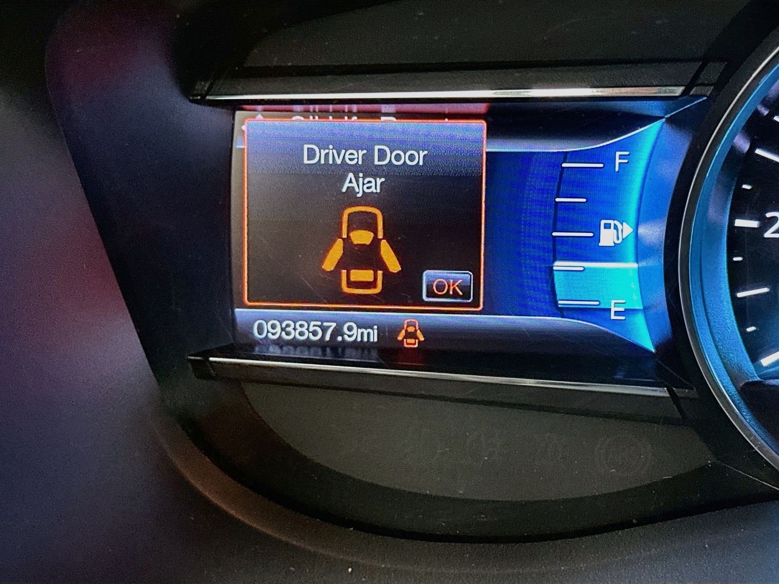 Used 2017 Quartz Metallic Ford Sport image 13