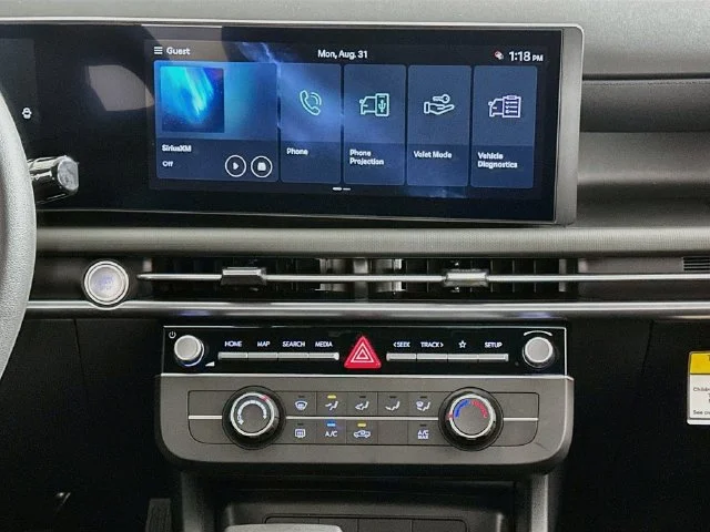 New 2027 White Hyundai SE image 16
