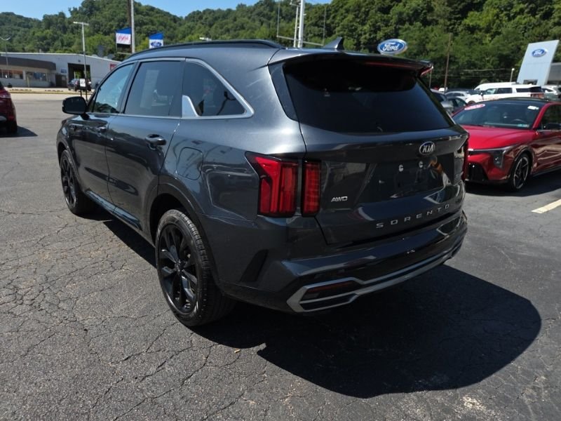 Used 2021 Gray Kia SX image 5