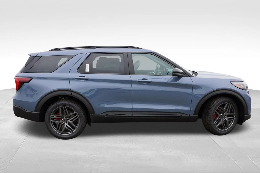New 2026 Blue Ford ST image 2