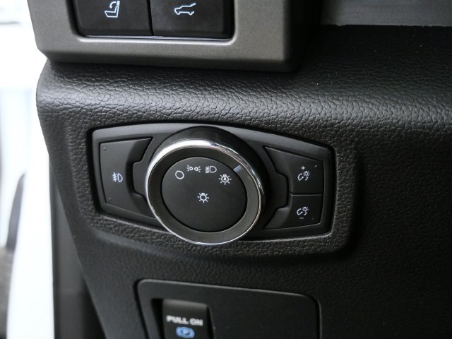 Used 2021 White Ford XLT image 22