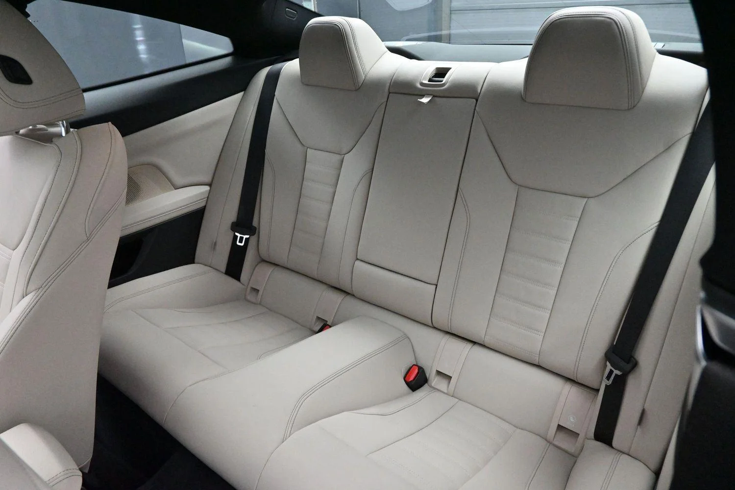 Used 2024 Alpine White BMW 430i xDrive image 30
