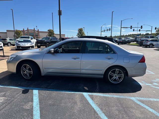 Used 2007  Honda EX-L image 6