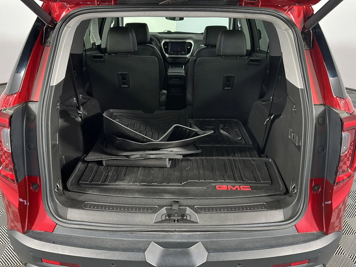 Used 2023 Volcanic Red Tintcoat GMC SLT image 10