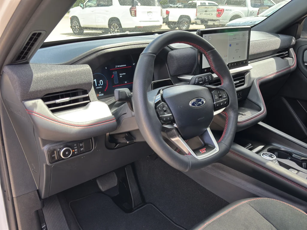Used 2025 Star White Ford ST image 11