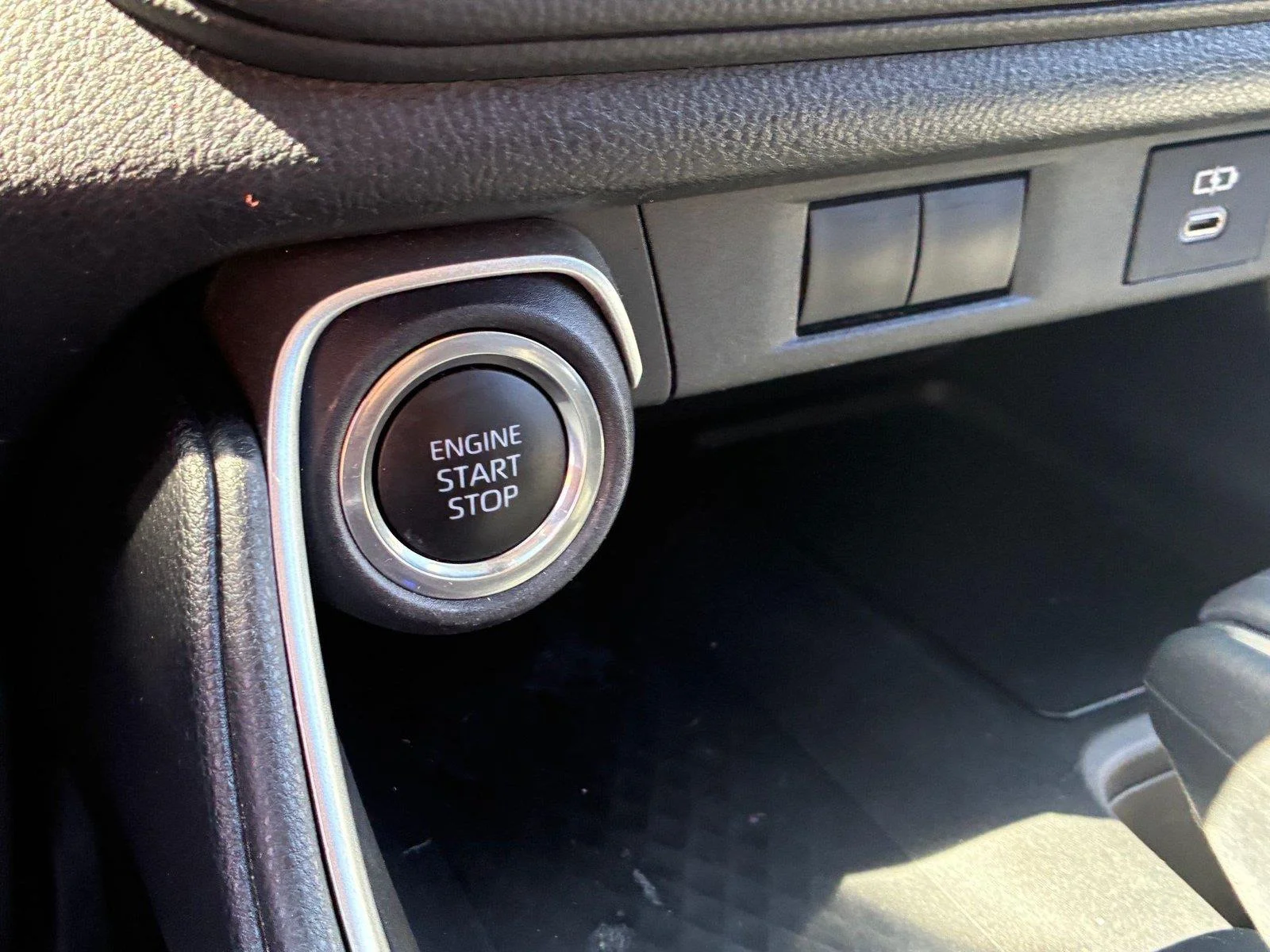 Used 2025 Celestial Silver Metallic Toyota LE image 21