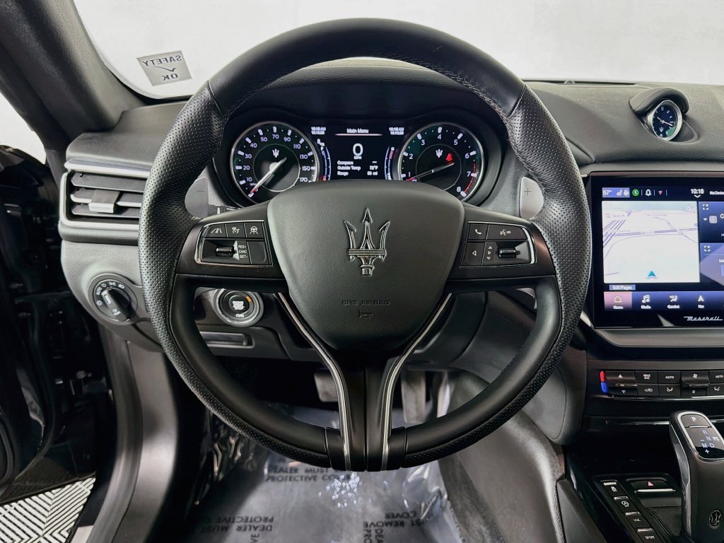 Used 2022 Black Maserati Modena Q4 image 11