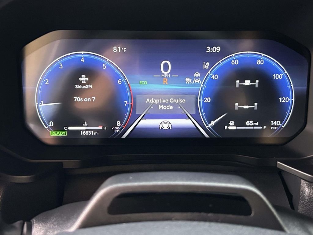 Used 2025  Toyota Premium image 30