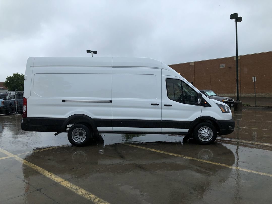 New 2026 Oxford White Ford  image 9