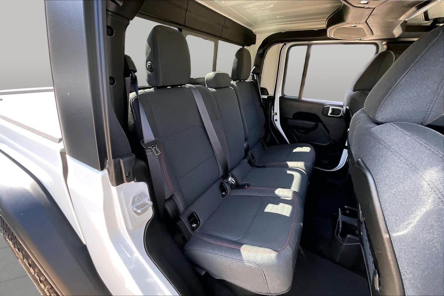 Used 2026 Bright White Clearcoat Jeep Rubicon image 19