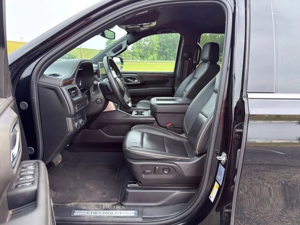 Used 2024 Black Chevrolet Premier image 2