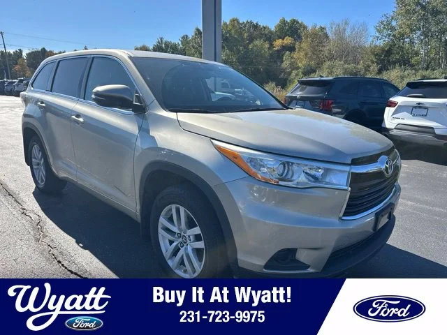 2016 Toyota Highlander LE