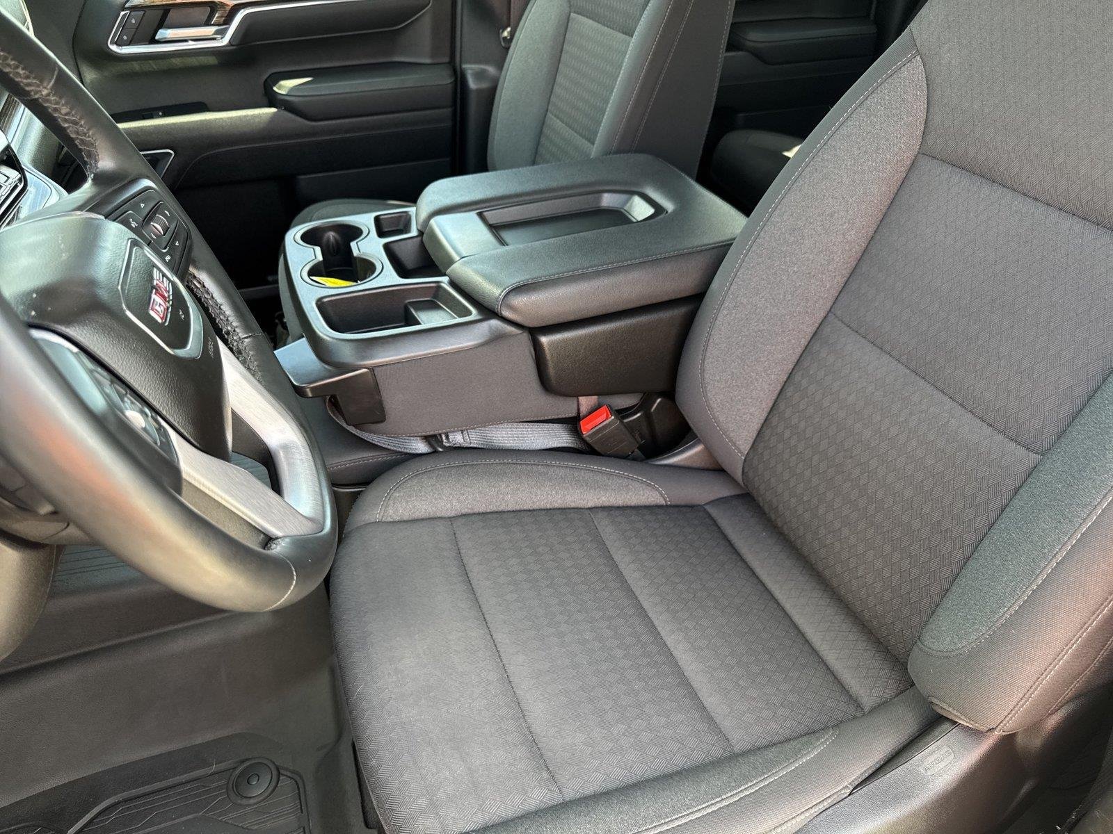 Used 2023 TITANIUM RUSH METALLIC GMC Elevation image 12