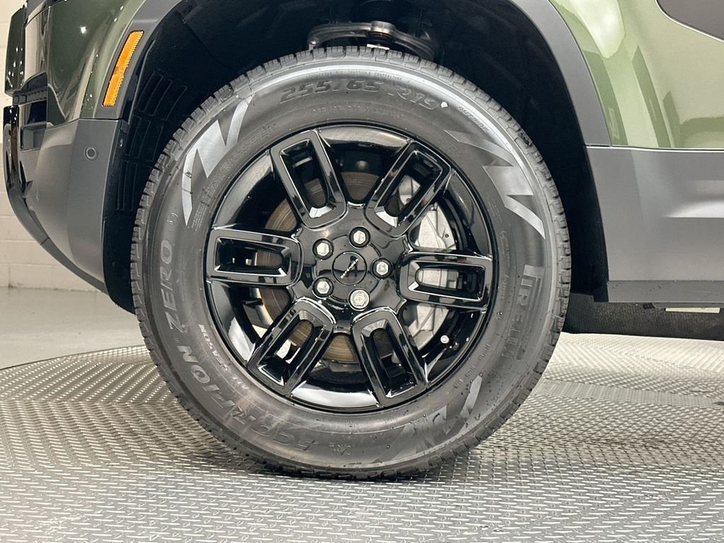 New 2026 Woolstone Green Land Rover S image 7