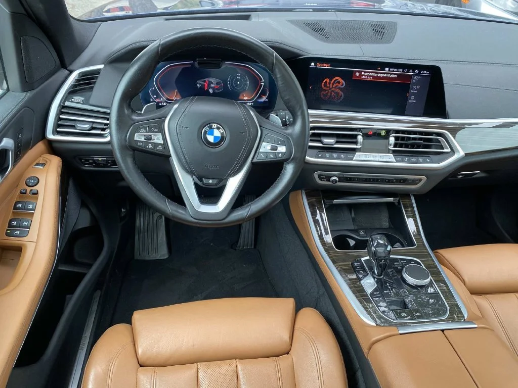 Used 2021 Blue BMW xDrive40i image 11