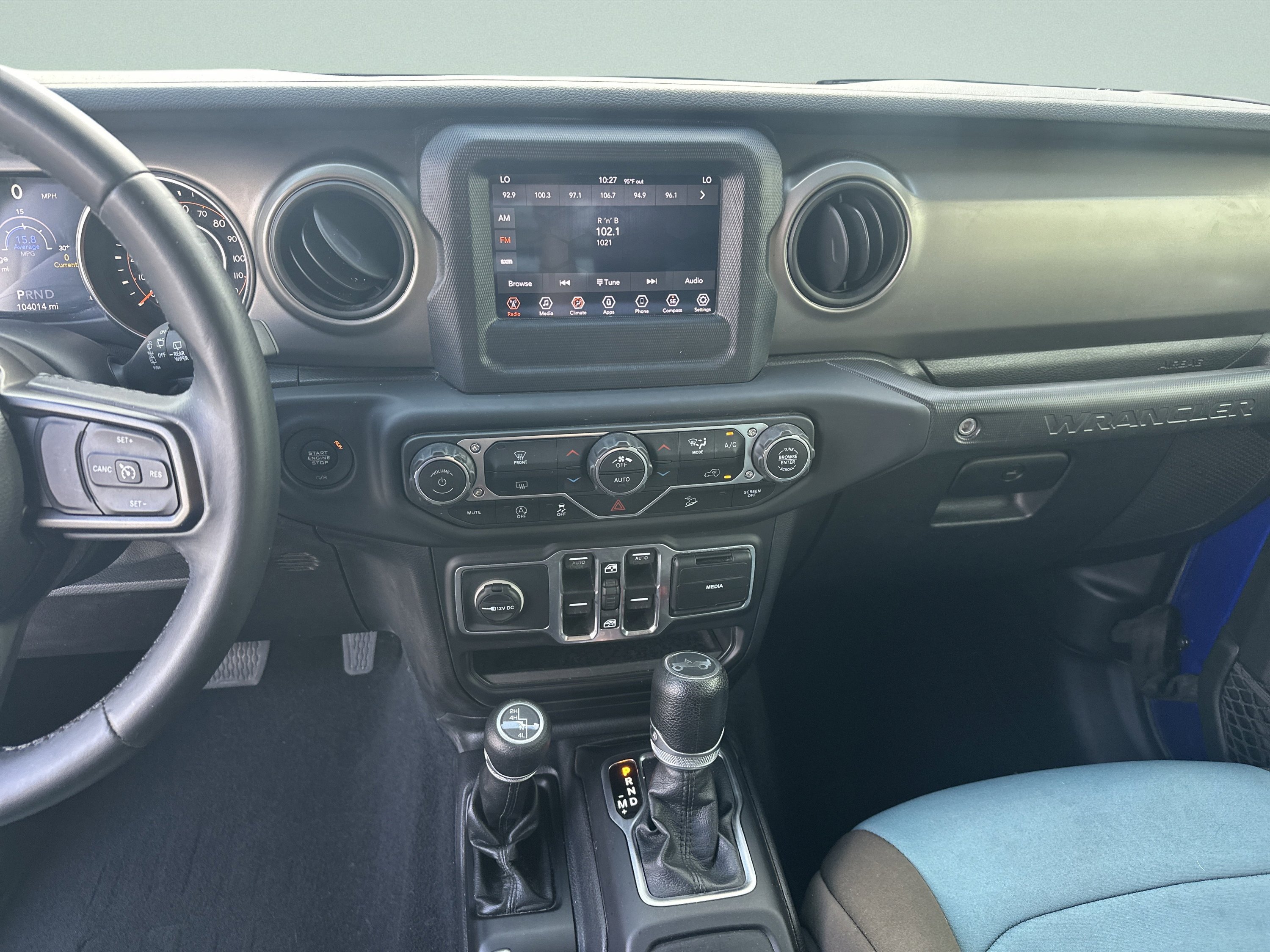 Used 2018 Ocean Blue Metallic Clearcoat Jeep Unlimited Sport S image 19