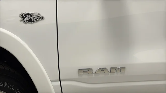 New 2026 Bright White Clear-Coat Exterior Paint RAM Big Horn/Lone Star image 36
