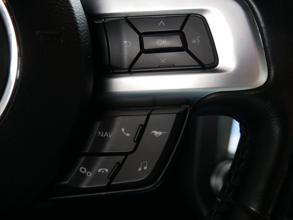 Used 2019 White Ford GT Premium image 17