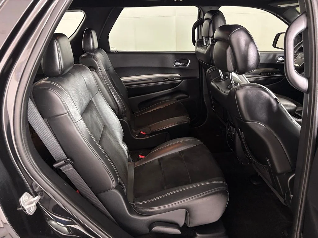 Used 2015 Black Dodge SXT image 41