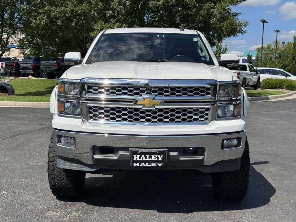 Used 2015 White Chevrolet LT image 27