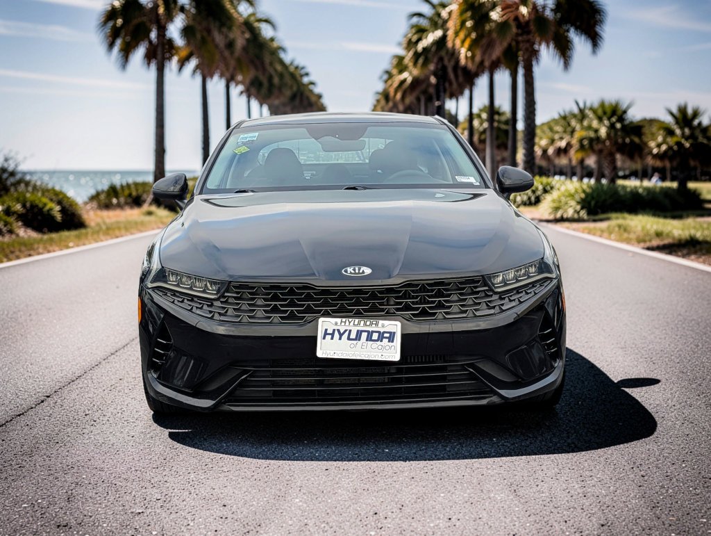 2021 Kia K5 LXS - Photo 3