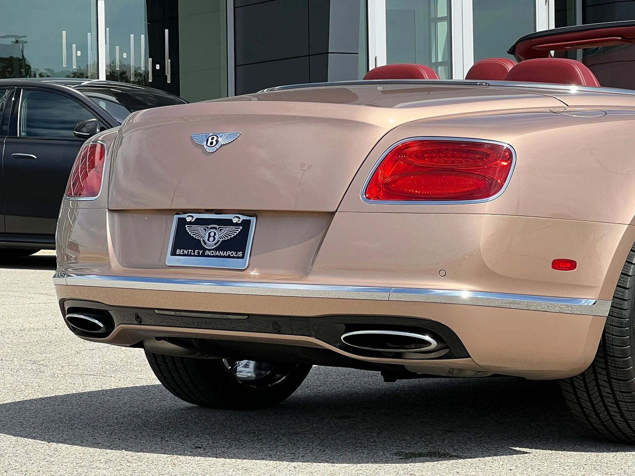Used 2017 Gold Bentley W12 image 13