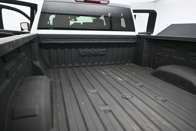 Used 2025 White GMC SLT image 37