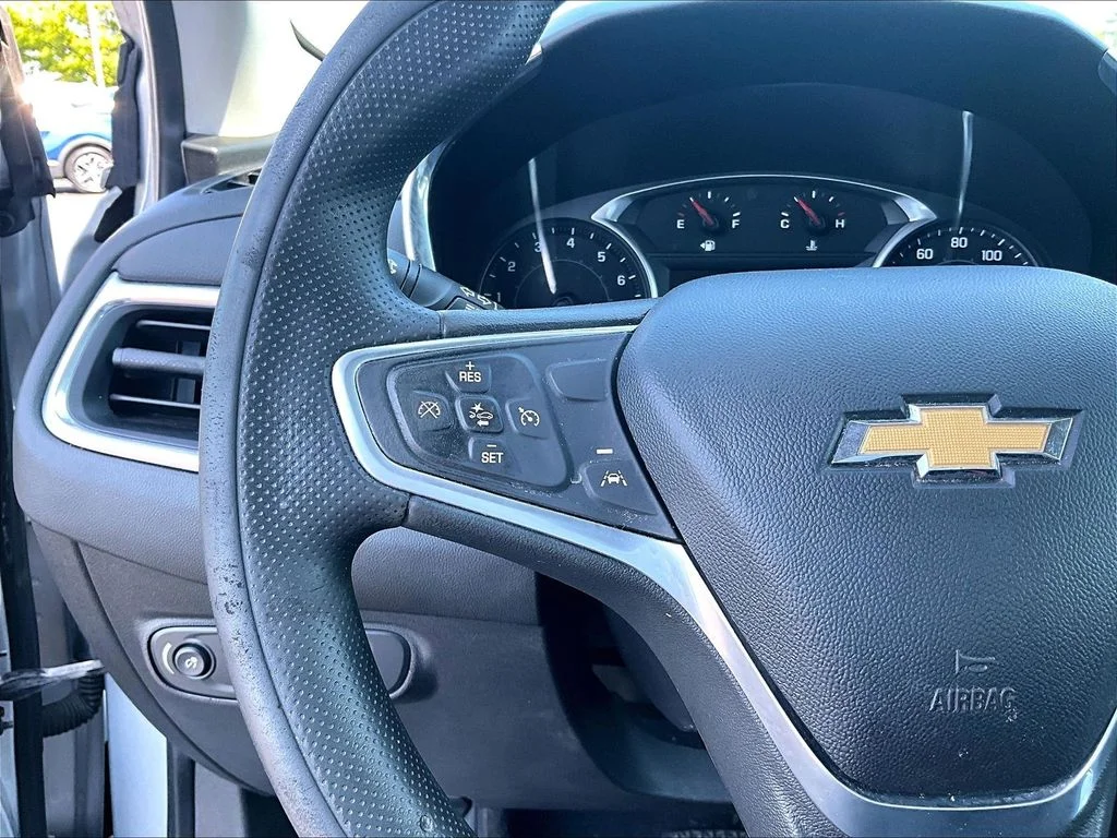 Used 2022 Silver Chevrolet LT image 18